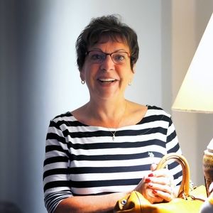 Meet your Posher, Connie